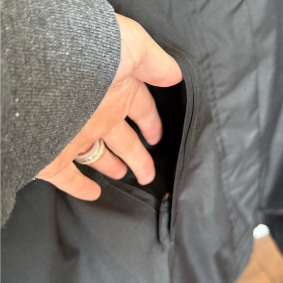 Women's Eddie Bauer Black Weatheredge Coat, Size Large - Picture 5 of 13